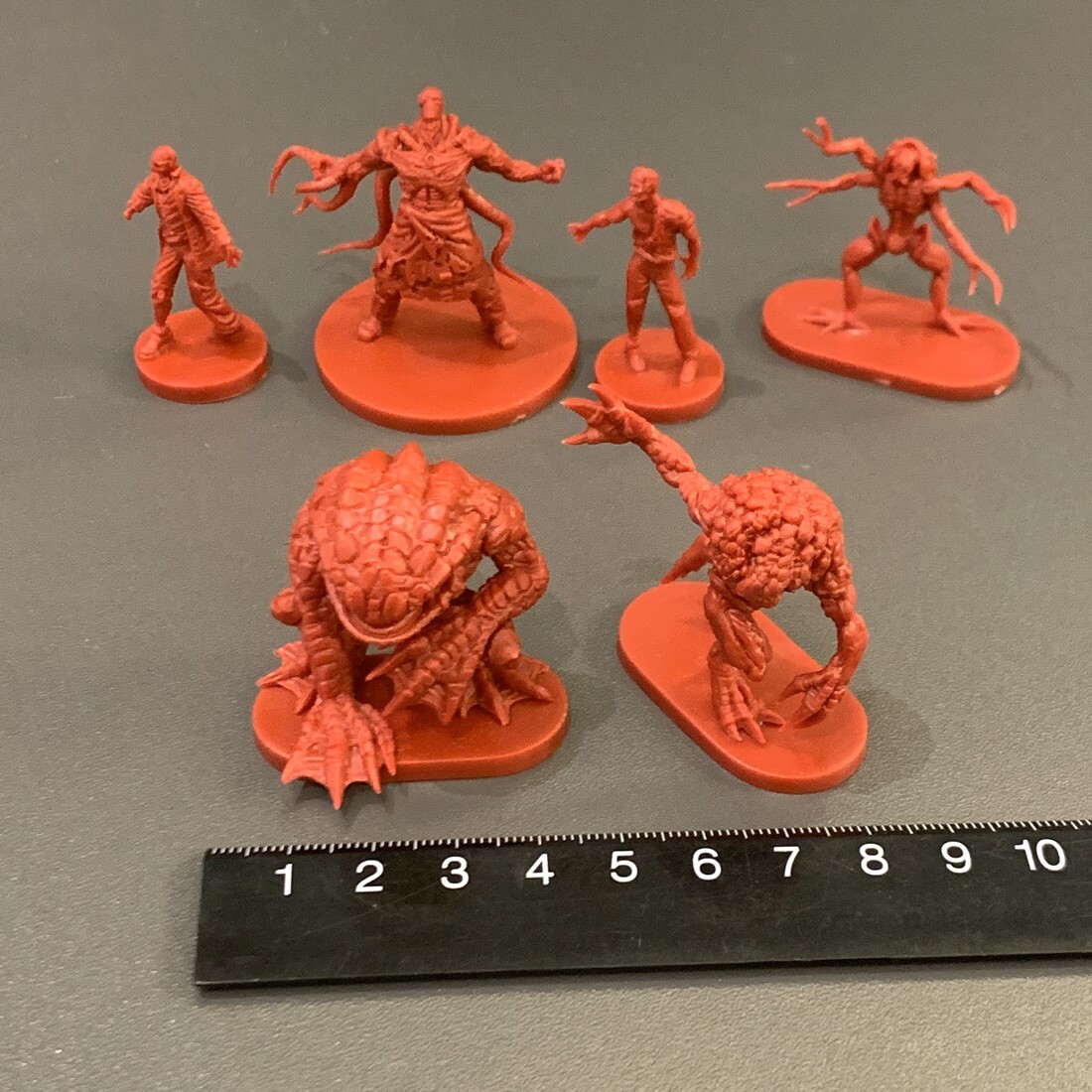 Miniaturas de Monstros Caçador - Board Game Zombies avaliação e preço